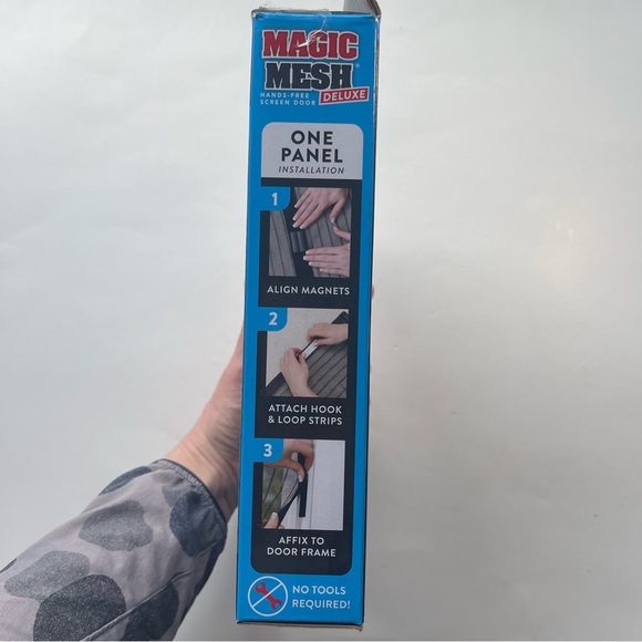 Magic Mesh Deluxe Screen Hands Free Magnetic Screen Door - Picture 3 of 7